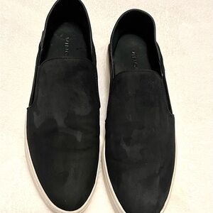 VINCE Slip On Sneakers